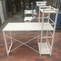 1人用テーブル／ニトリ製の画像