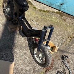 シャリー風のバイク　部品取り