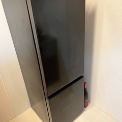 ハイセンス 冷蔵庫 幅49cm 175L ブラック　2024年製