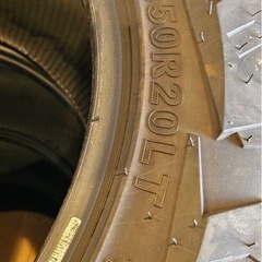 35×12.50r20タイヤ4本の画像
