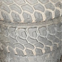 35×12.50r20タイヤ4本の画像