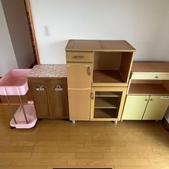 キッチン台　レンジ台　ゴミ箱　物置き　家具まとめ！　便利用品