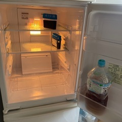 137リットル冷蔵庫