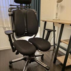 腰痛持ちの人用のオフィスチェア