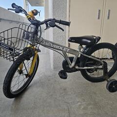 補助輪付き  自転車
