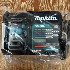 マキタ　　40V用急速充電器