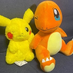 新品　ピカチュウ　ヒトカゲ　ぬいぐるみ2体
