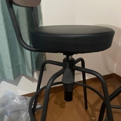 昇降チェア、テーブルセットの画像