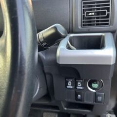 誰でも車が買える次世代低与信ローン専門店／ 安心の１年保証付き 距離無制限！中古車販売 カーメル小田原店 　平成27年式☆　107000㌔の画像