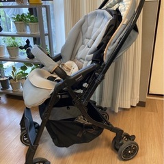 conbi ベビーカー
