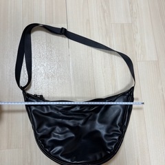ショルダーバッグ　UNIQLO