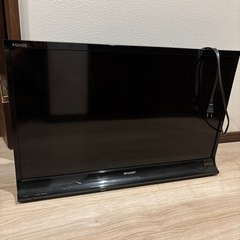 テレビ　SHARP AQUOS　2014年製　32V 