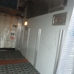 H.20(2008)年 日野 デュトロ 1.7t冷凍機付きバンMT ベージュ  ハイブリッド　一部冷凍機付き　-21°C～-23°C　エアコン　バックカメラ　パワステ　パワーウィンドウ　集中ドアロック　ABS　エアバック　ラッシングレール　左電動格納ミラー　運行記録計　検付き1年　17247の画像