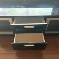 テレビボードの画像