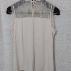 【used】　レース　ノースリーブ シャツ　ブラトップ付　ホワイト　M～L サイズの画像