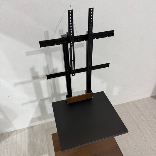 新品同様　WALL テレビスタンド　ロータイプ　V2