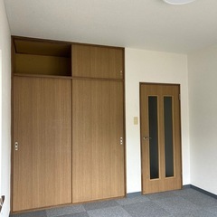 DIY壁紙貼り方募集！一緒に練習しませんか？