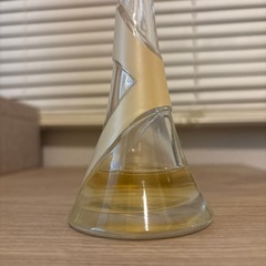 【最終値下げ】おすすめ♡　香水　リアーナ　オードパルファンの画像