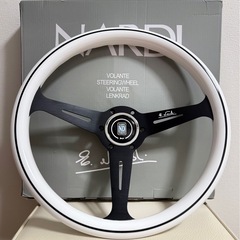 NARDIクラシック ホワイトステアリング 14インチ
