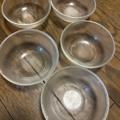 素敵なガラスのボウル器