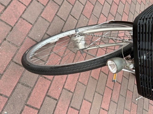 オートライト/3段変速付き軽快車(26㌅)お引き取りですが、配達も可能です。 オートライト/3段変速付き軽快車(26㌅)お引き取りですが、配達も