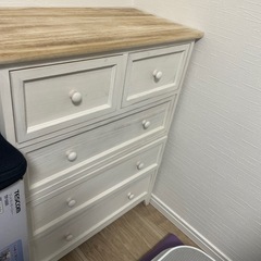 フレンチカントリー収納の画像