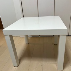 IKEA 四角テーブル