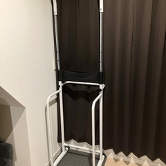 ぶら下がり健康器 懸垂 チンニング コンパクト 