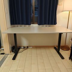 IKEA 高さ調節デスク（トロッテン）- IKEA Adjust...