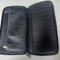 PRADA 長財布の画像