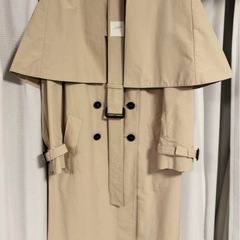 PRADA トレンチコート38  着用数回
クリーニング済　値下げなしの画像