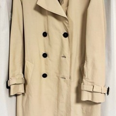 PRADA トレンチコート38  着用数回
クリーニング済　値下げなし