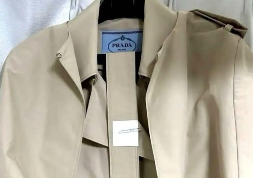 PRADA トレンチコート38  着用数回
クリーニング済　値下げなし