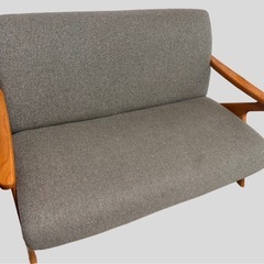 unico カーキ ソファー 2人掛け
 の画像
