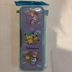 新品 ポケモンホログラムふでばこ 