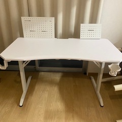 ゲーミングデスク