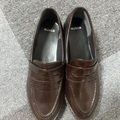 minia ブラウン ローファー の画像