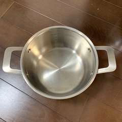 蓋付き両手鍋　直径22センチ　深さ10cm 無印良品