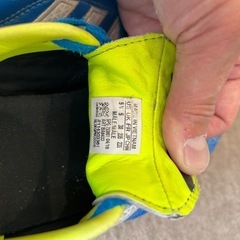 サッカースパイク、トレーニングシューズ3足セットの画像