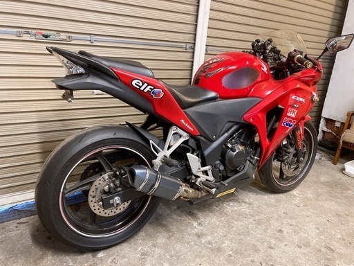 ホンダ　CBR250R 配送可能　支払いは現金or振り込みも可能 ホンダ CBR250R 配送可能 支払いは現金or振り込みも可能 | ヤマダ