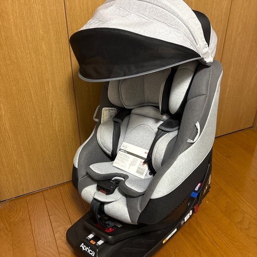 美品！アップリカクルリラISOFIX新生児から使えるチャイルドシート
