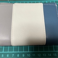 クレリア　三つ折り　財布　レディースの画像