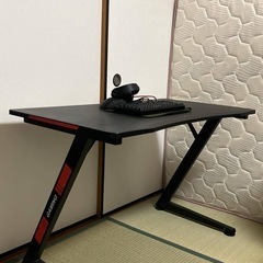 ゲーミングテーブル　28 ・29日引取　
優先