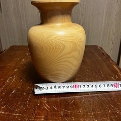 民芸品　木製 花瓶の画像