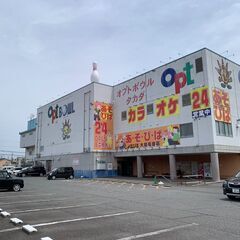 大和高田市東雲町の店舗。