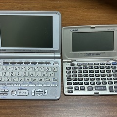 【三軒茶屋で引き渡し】CASIO 電子辞書 2台セット（XD-ST4800／XD-J800）※電池未装着・現状渡しの画像