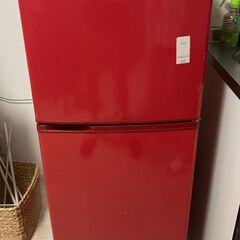 冷蔵庫 SANYO SR-14A 冷蔵庫 赤色 動作良好【137L 一人暮らしに最適】