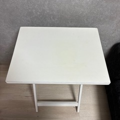 ニトリ　折りたたみ机
