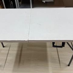 折りたたみテーブル大型