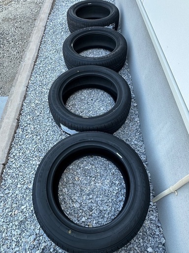 【新品未使用】タイヤ　225/55R18